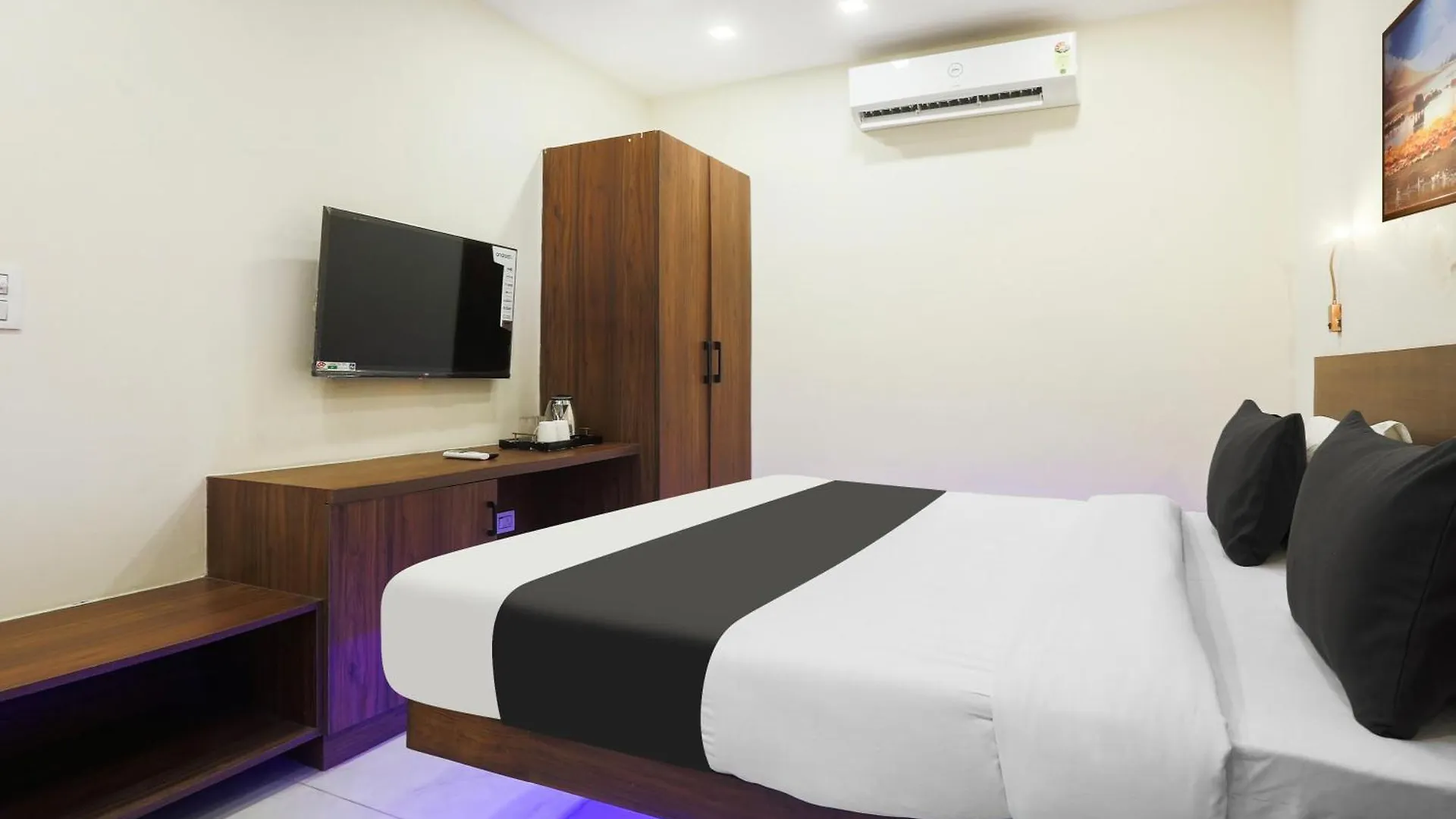 Super Townhouse Vikaspuri Hotel Delhi