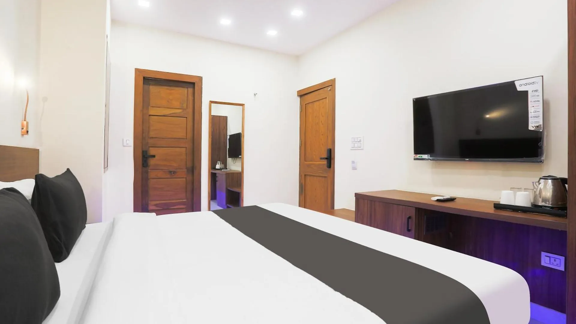 Super Townhouse Vikaspuri Hotel Delhi   Delhi (National Capital Territory of India)