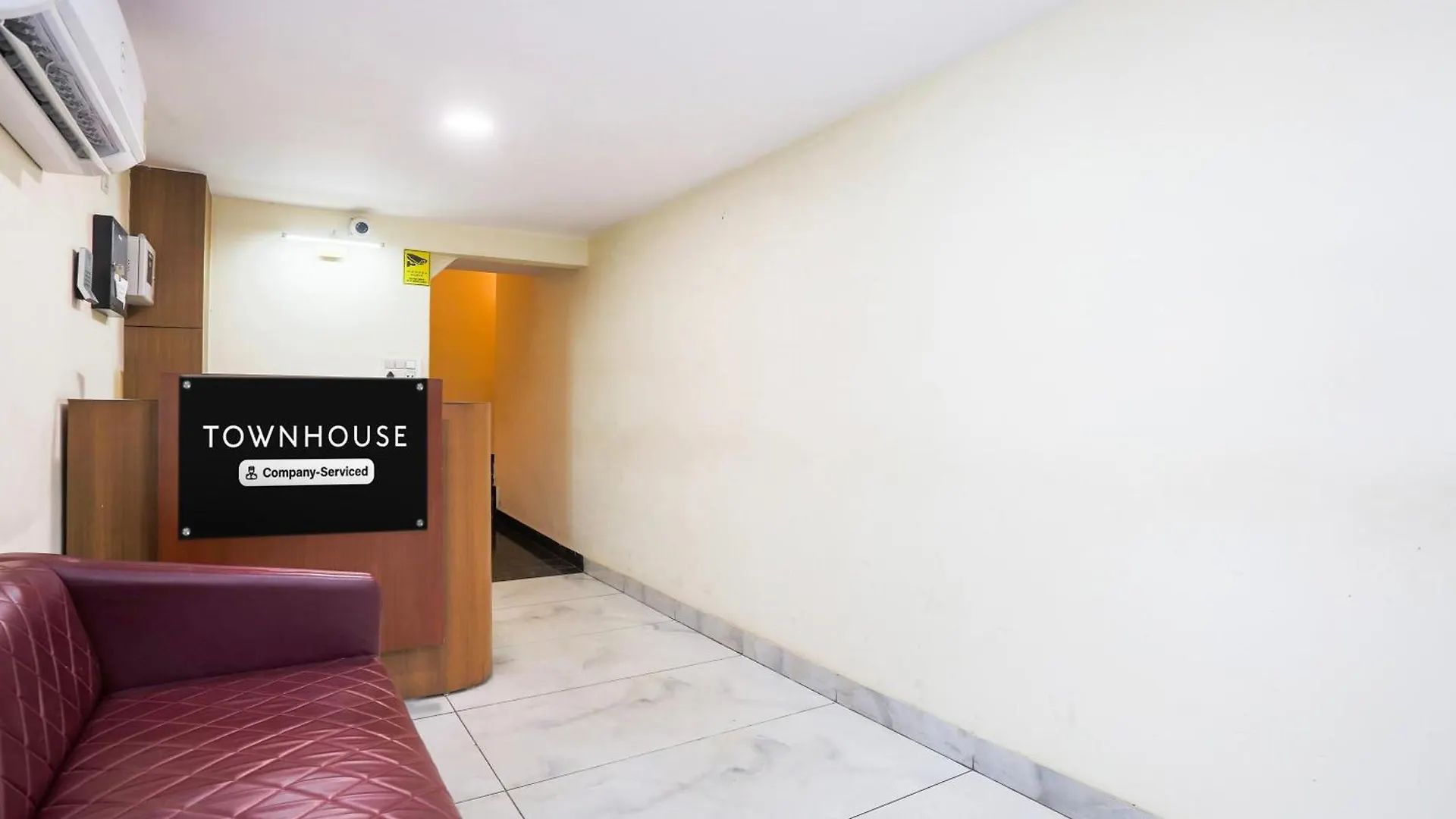 Super Townhouse Vikaspuri Hotel Delhi  Delhi (National Capital Territory of India)