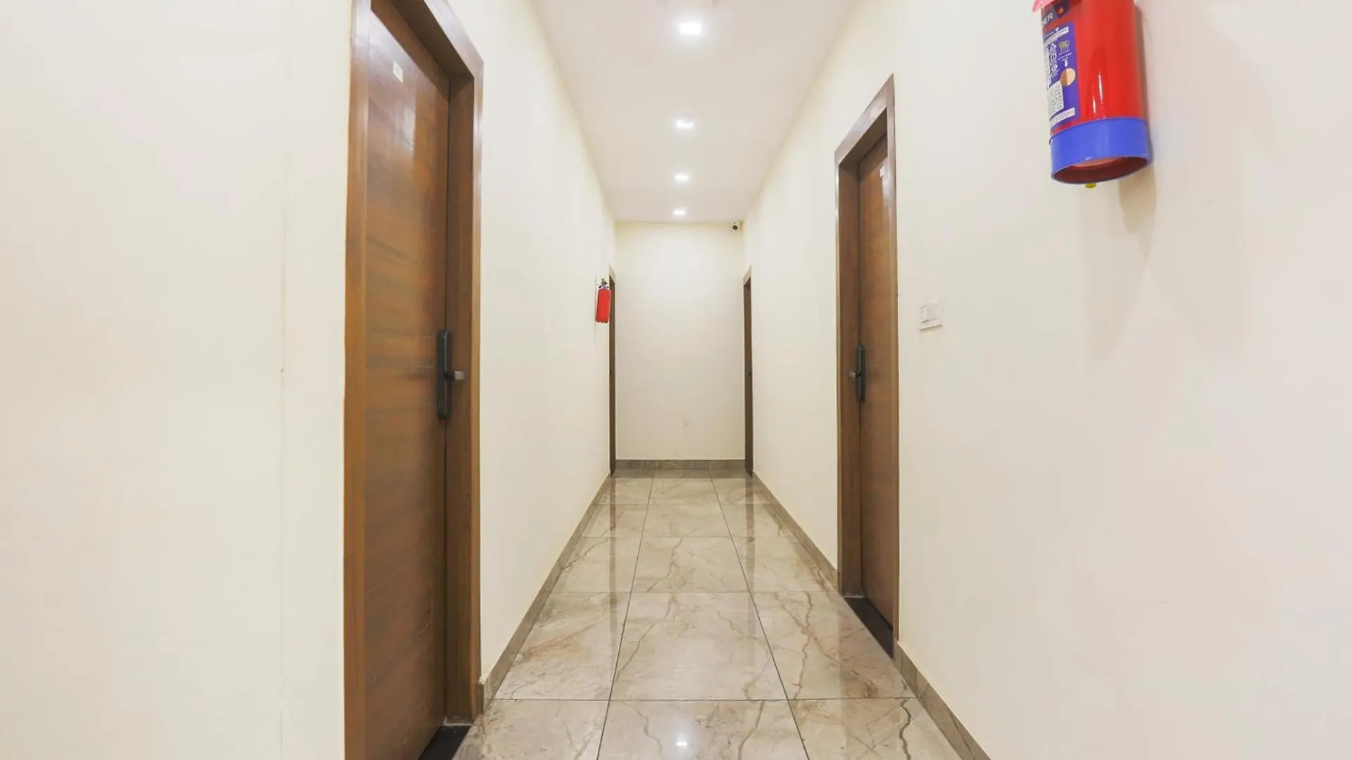 Super Townhouse Vikaspuri Hotel Delhi
