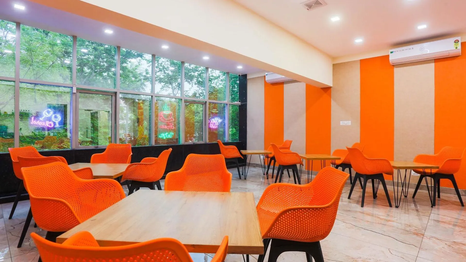 Super Townhouse Vikaspuri Hotel Delhi